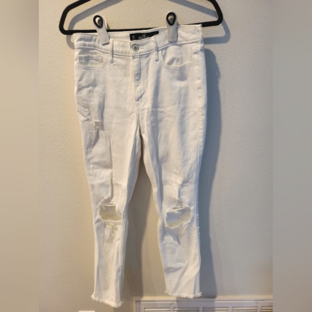 Hollister White Distressed Jeans Size 26